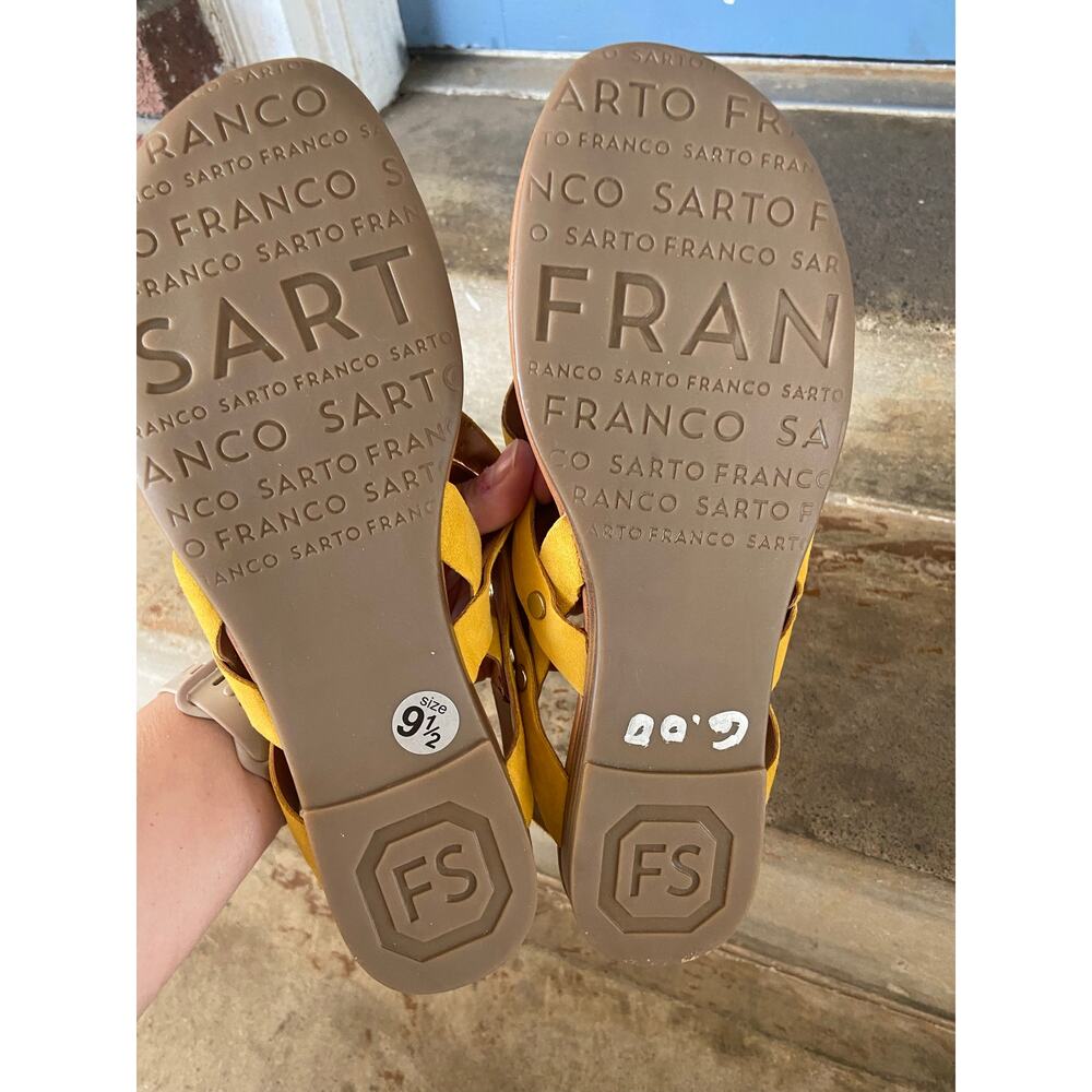 Franco Sarto golden yellow suede toe post sandal - Picture 3 of 11